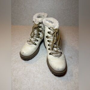 Cliffs by White Mountain Major Way Combat Boots Winter White Fur Trim Size 7.5
